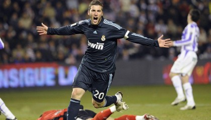 爱游戏体育下载：凌杰谭凯元双双建功 广州队主场两球完胜长春亚泰