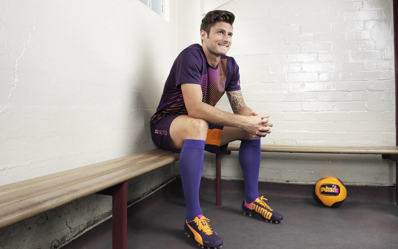 库巴西谈防守默契，与埃里克同心协力，专注限制维尼修斯威胁